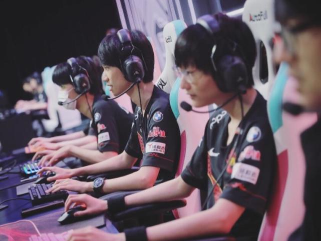 规避了与黄 规避了与黄